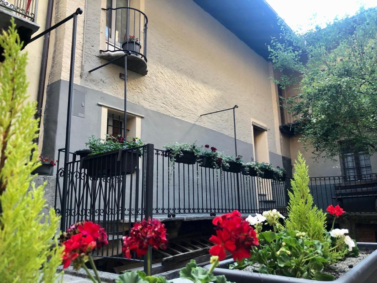 Domus Apartments 아오스타 외부 사진